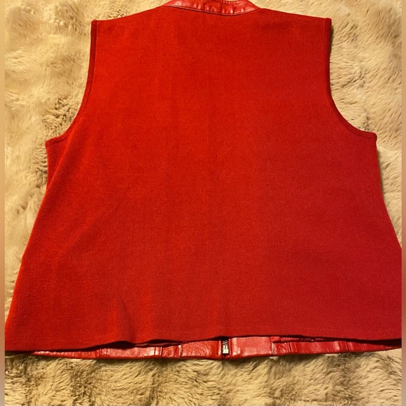 NYGARD Red 100% Leather/Knit Vest medium - Picture 2 of 6